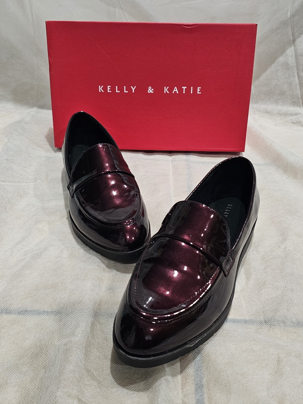 Kelly & Katie burgundy patent penny loafers - size 8